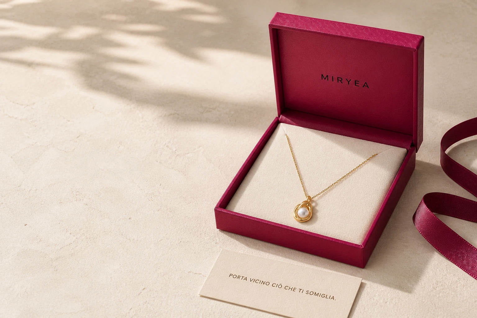 Cofanetto MIRYEA per collane con Collana Nucleo e biglietto Porta vicino ciò che ti somiglia